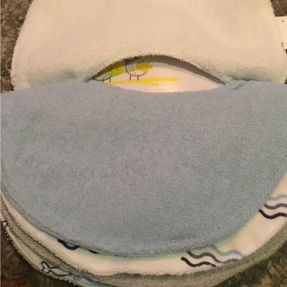 Baby boy bibs lot - Picture 5 of 10